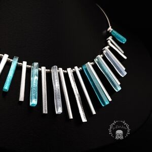 Multi Textured Blue and Silver toned Resin Collar Style Necklace